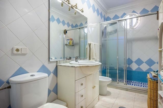 Casa de 3 habitaciones en San Juan de Aznalfarache en venta con garaje - 236.000 € (Ref: 9630276)