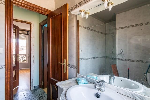 3 sovrum Lägenhet till salu i Santander - 165 000 € (Ref: 9634504)