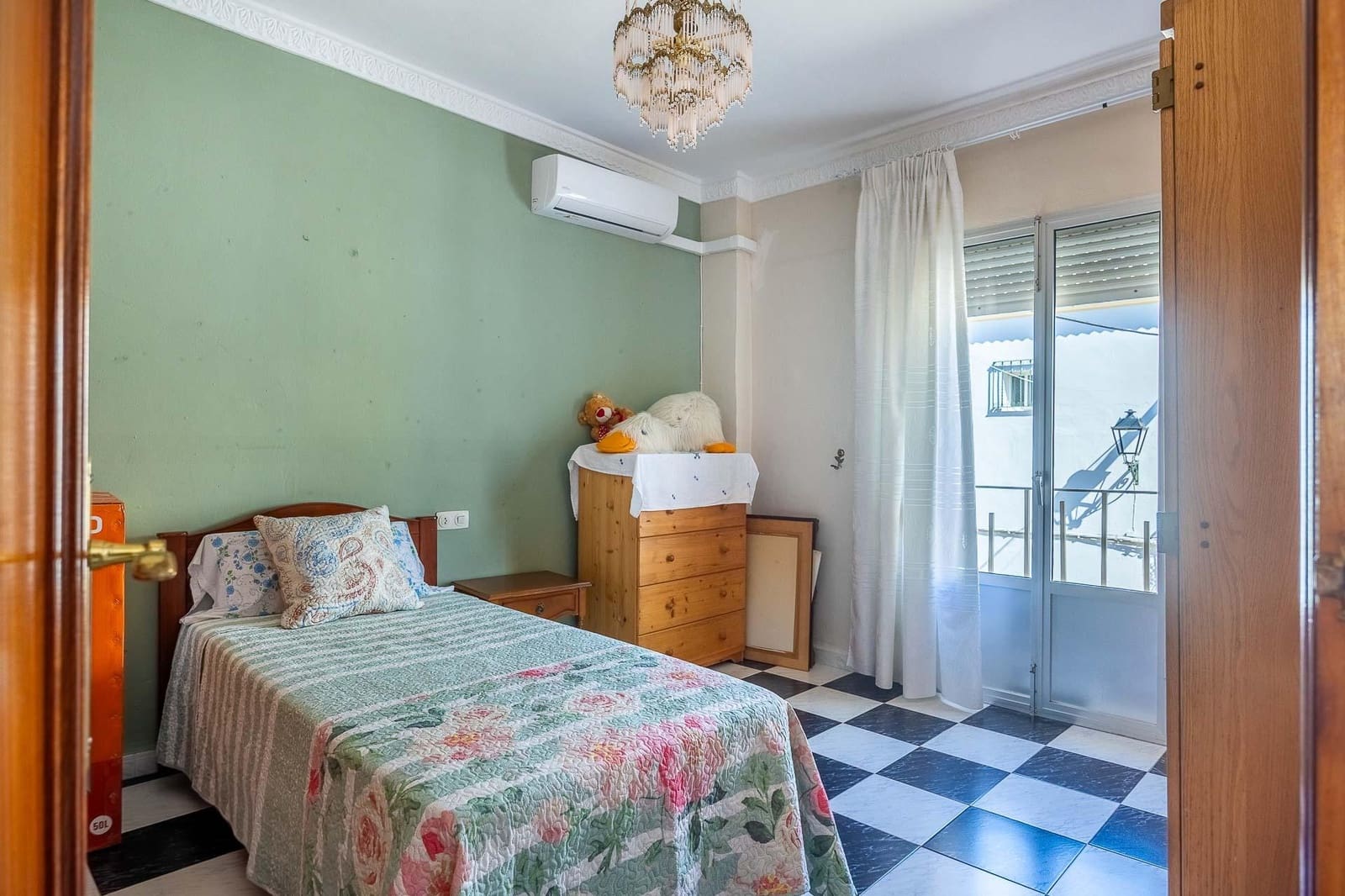 4 soveværelse Villa til salg i Alcala del Rio med garage - € 299.900 (Ref: 9648374)