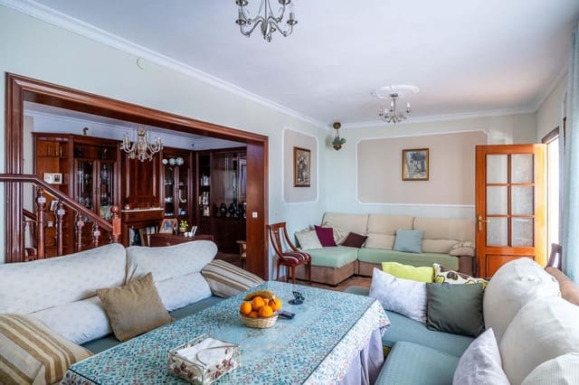 4 soveværelse Villa til salg i Alcalá del Río med garage - € 299.900 (Ref: 9648374)