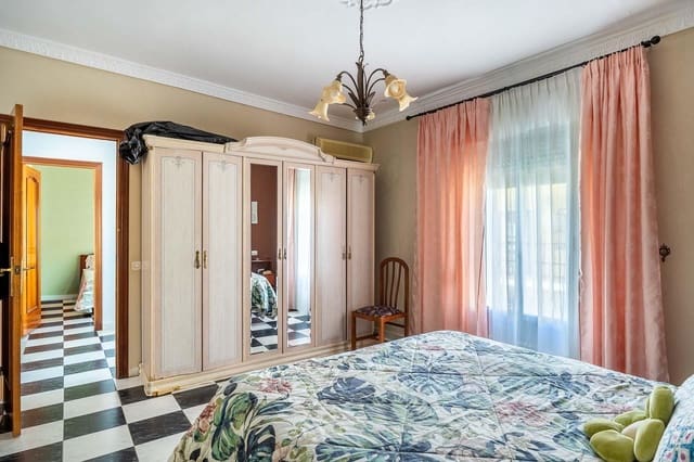 4 soveværelse Villa til salg i Alcalá del Río med garage - € 299.900 (Ref: 9648374)