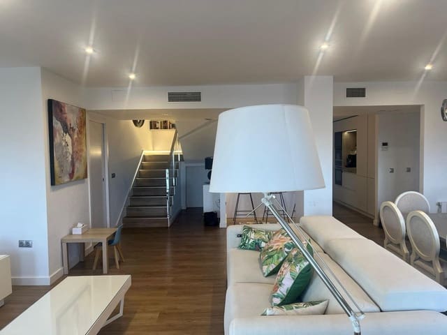4 camera da letto Appartamento in vendita in Jaén città con garage - 349.000 € (Rif: 9648376)