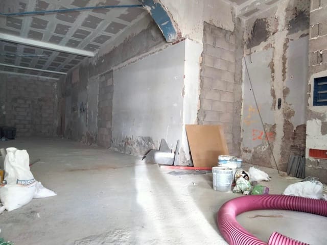 Comercial para arrendar em Centro, Las Palmas de Gran Canaria - 2 100 € (Ref: 9648377)