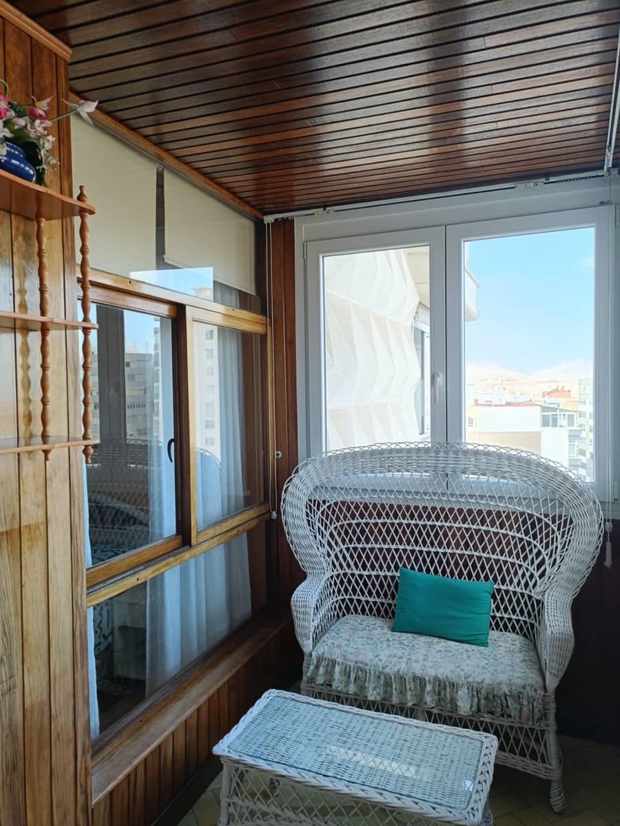 Piso de 1 habitación en Las Palmas de Gran Canaria en alquiler - 850 € (Ref: 9674453)