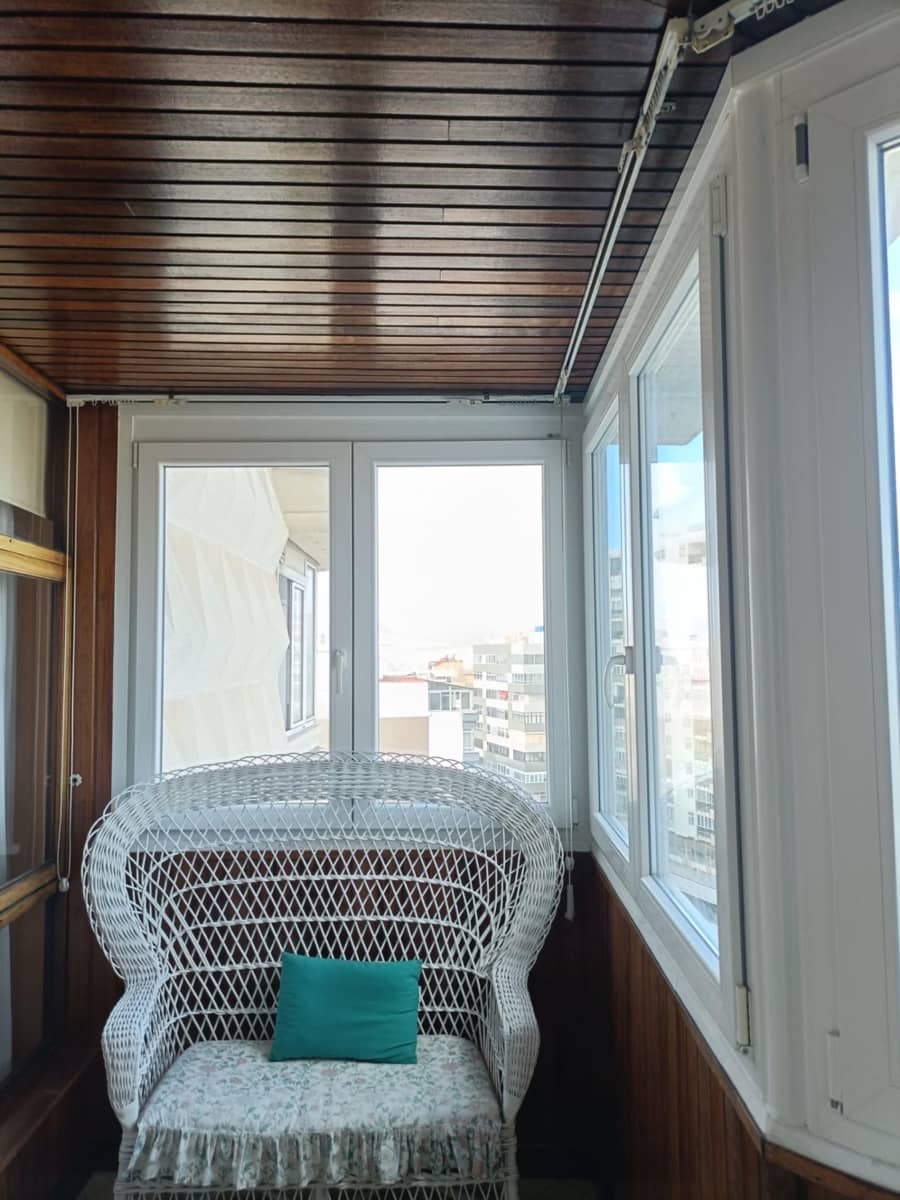 Piso de 1 habitación en Las Palmas de Gran Canaria en alquiler - 850 € (Ref: 9674453)