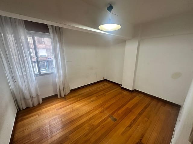 3 soveværelse Lejlighed til salg i Santander - € 199.000 (Ref: 9674456)