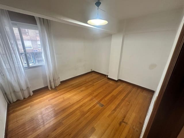 3 soveværelse Lejlighed til salg i Santander - € 199.000 (Ref: 9674456)