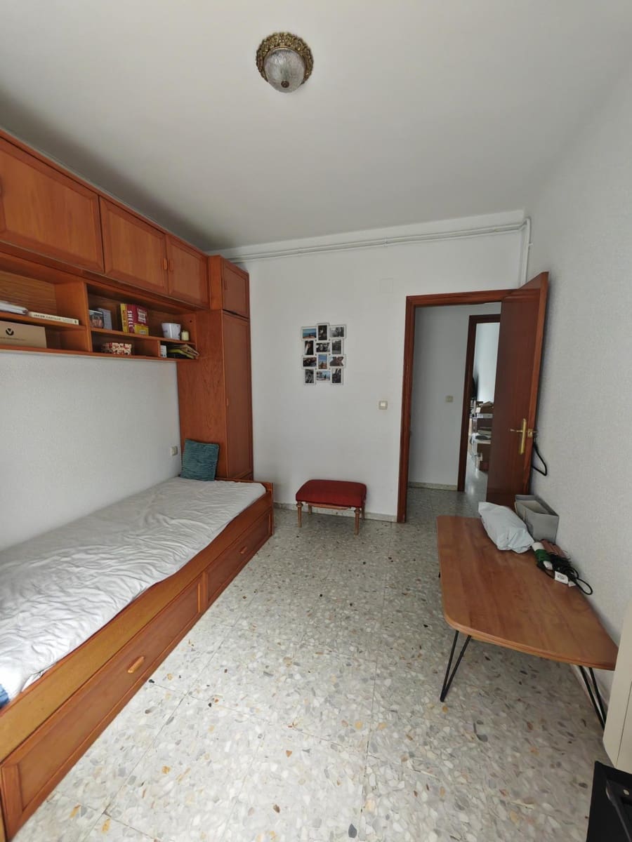 3 bedroom Flat for sale in Don Benito - € 130,000 (Ref: 9674457)