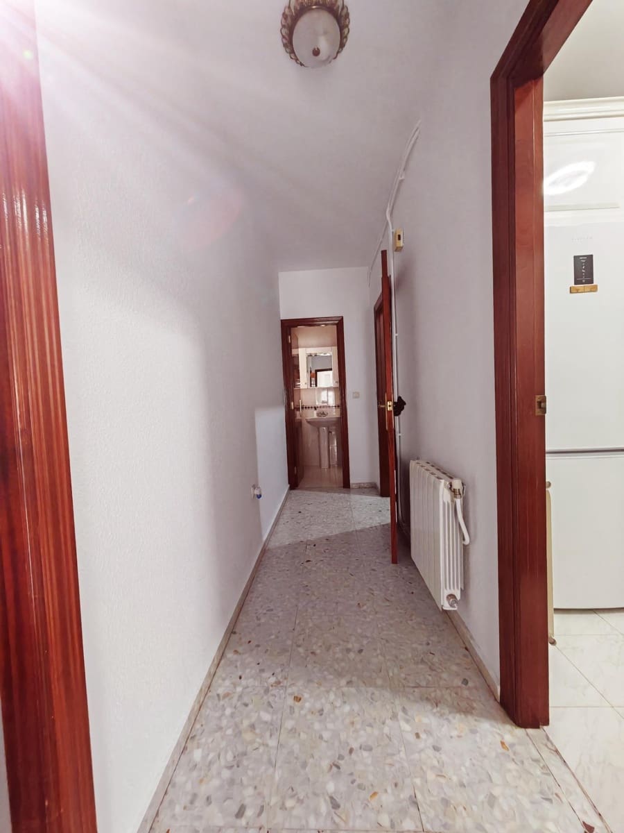 3 bedroom Flat for sale in Don Benito - € 130,000 (Ref: 9674457)