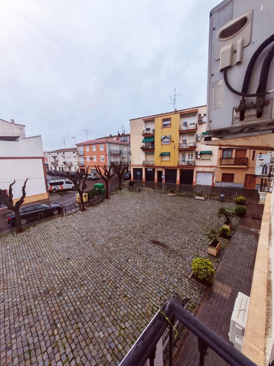 3 bedroom Flat for sale in Don Benito - € 130,000 (Ref: 9674457)