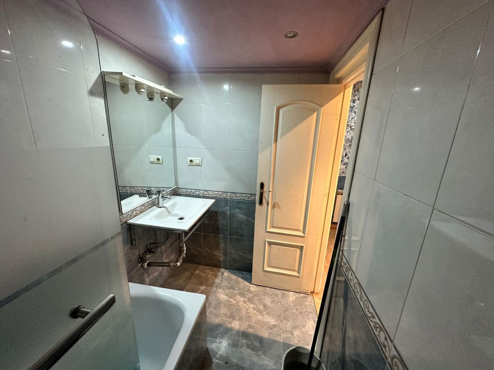 2 soveværelse Lejlighed til salg i Santander med garage - € 180.000 (Ref: 9674458)