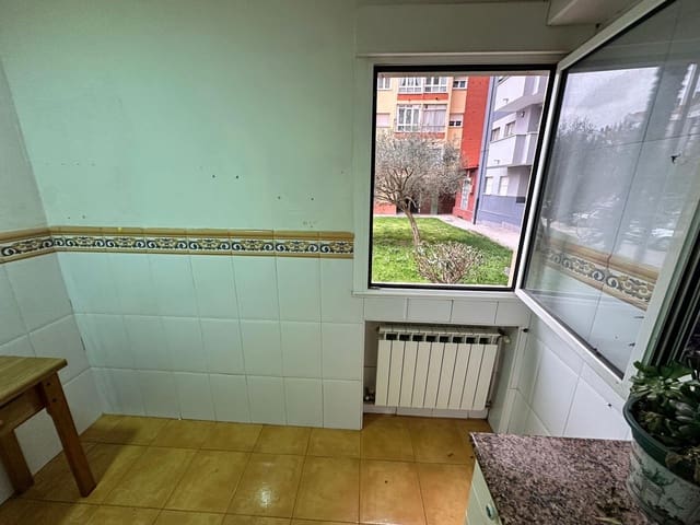 2 soveværelse Lejlighed til salg i Santander med garage - € 180.000 (Ref: 9674458)