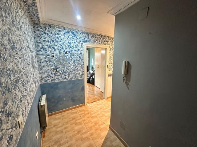 2 soveværelse Lejlighed til salg i Santander med garage - € 180.000 (Ref: 9674458)