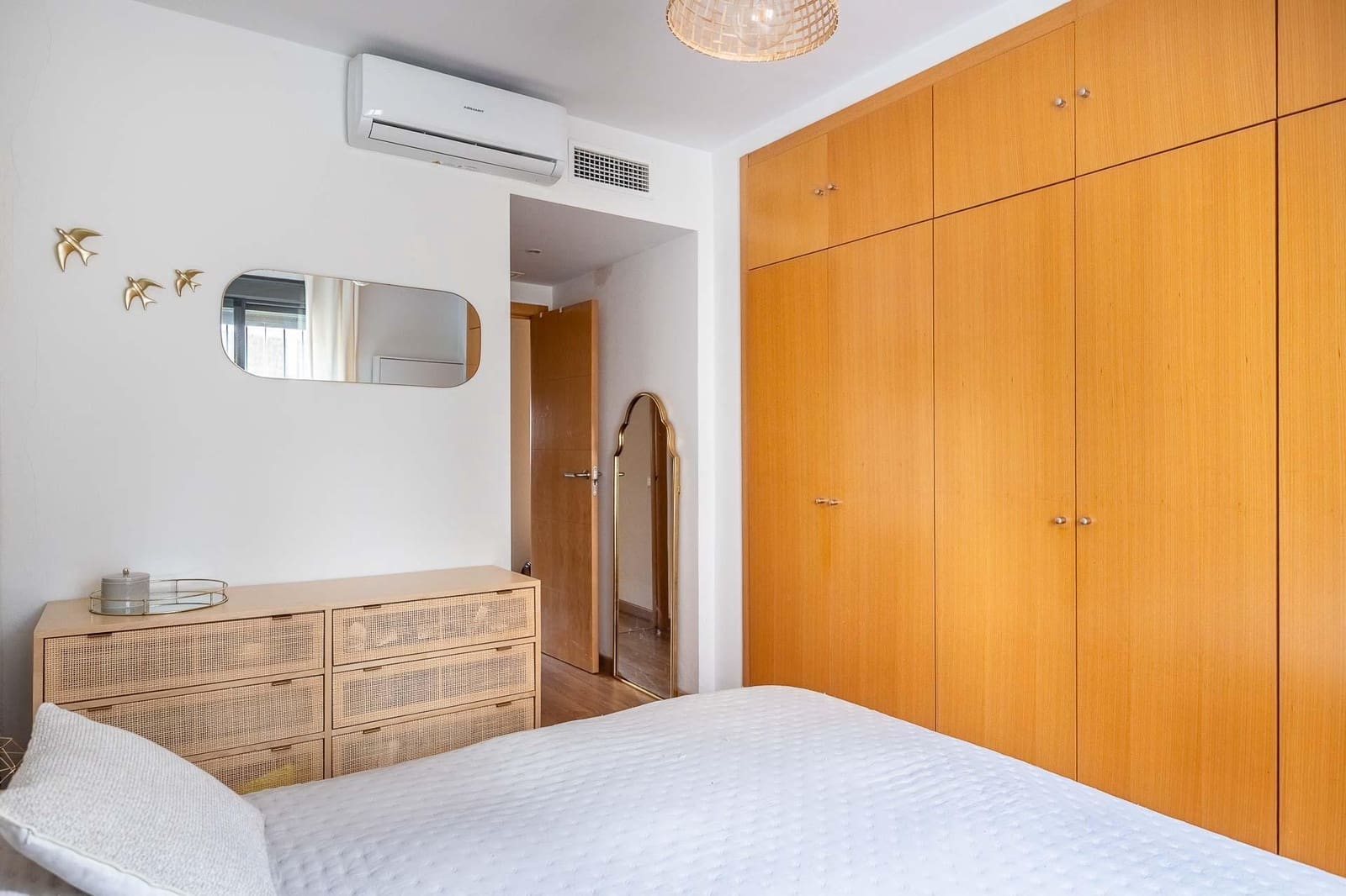 Piso de 2 habitaciones en Mairena del Aljarafe en venta con piscina garaje - 279.000 € (Ref: 9674459)