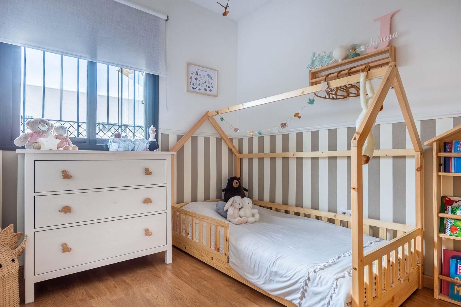 Piso de 2 habitaciones en Mairena del Aljarafe en venta con piscina garaje - 279.000 € (Ref: 9674459)