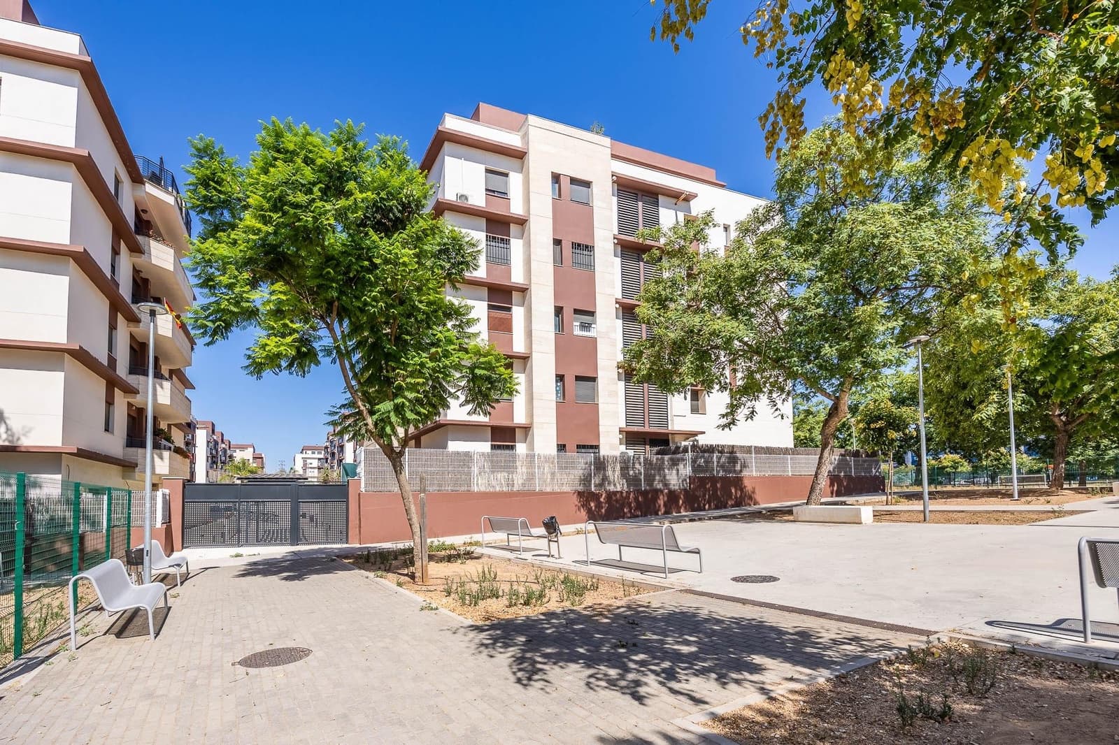 2 soveværelse Lejlighed til salg i Mairena del Aljarafe med swimmingpool garage - € 249.000 (Ref: 9674459)