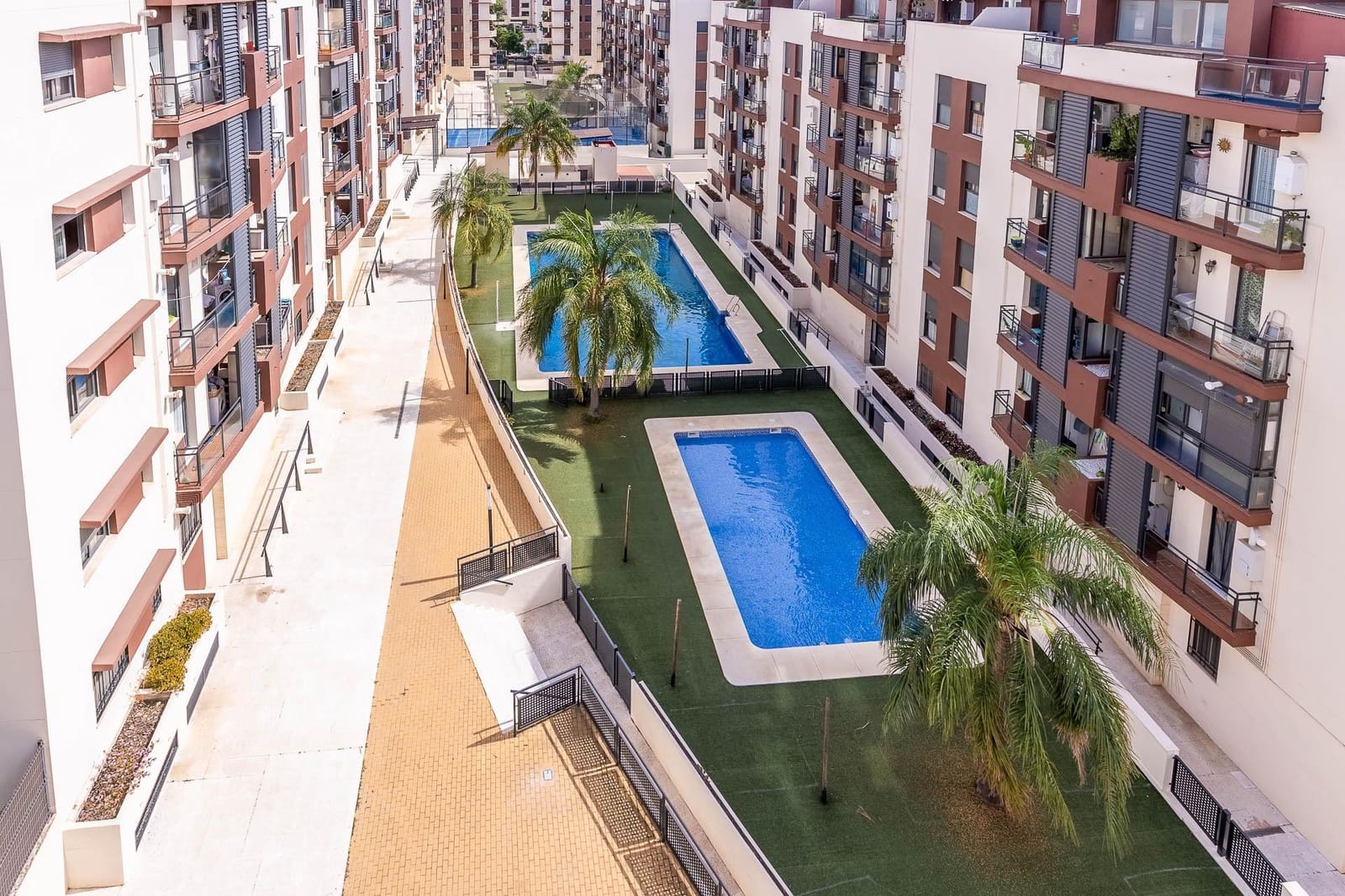 2 soveværelse Lejlighed til salg i Mairena del Aljarafe med swimmingpool garage - € 249.000 (Ref: 9674459)