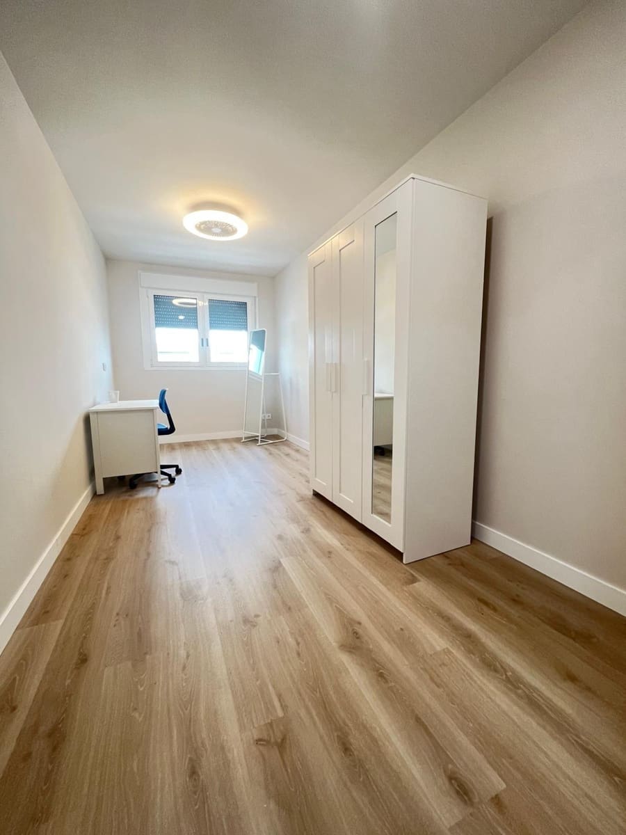 3 sovrum Lägenhet att hyra i Las Palmas de Gran Canaria med pool - 2 200 € (Ref: 9677619)