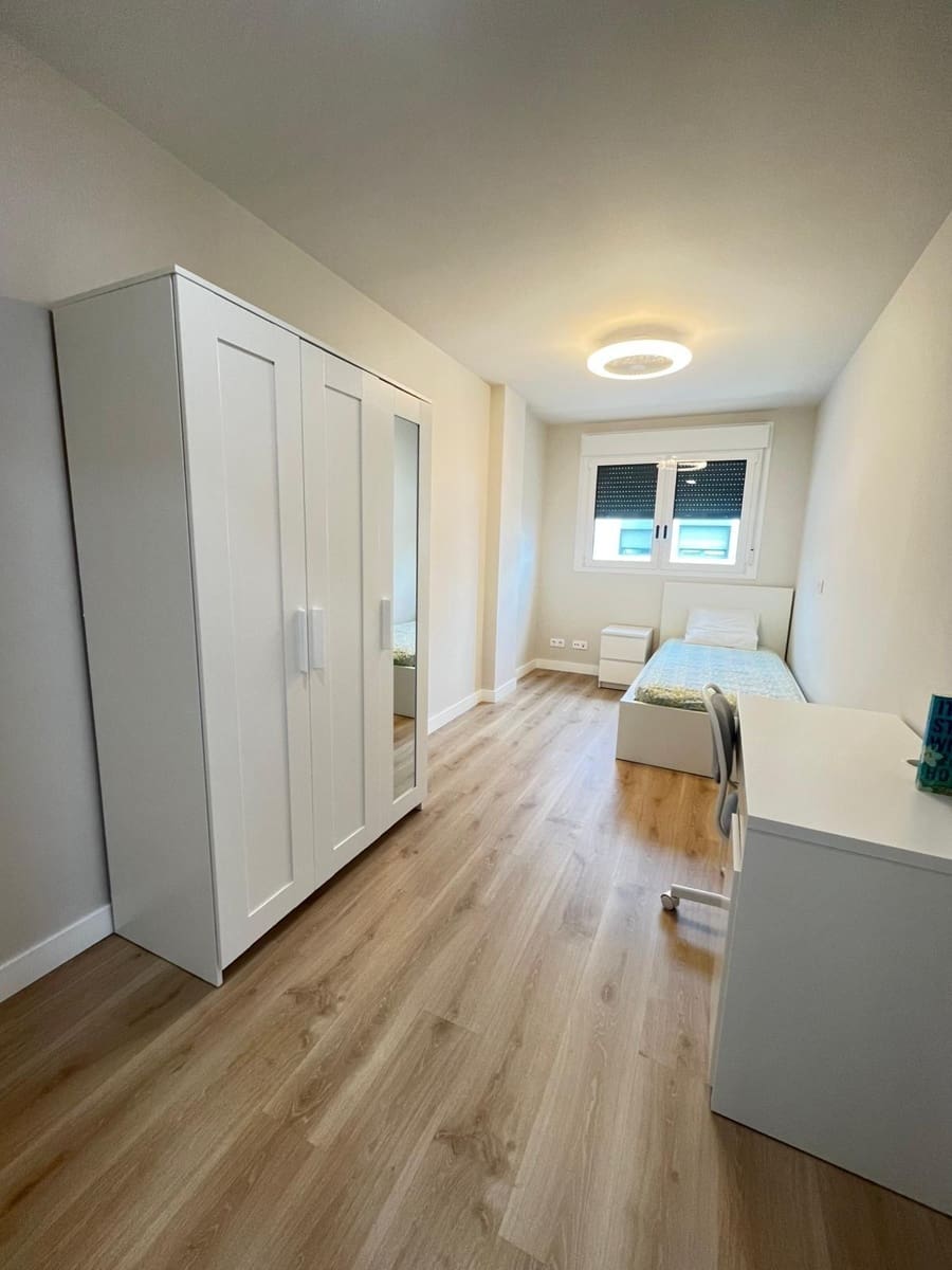 3 sovrum Lägenhet att hyra i Las Palmas de Gran Canaria med pool - 2 200 € (Ref: 9677619)