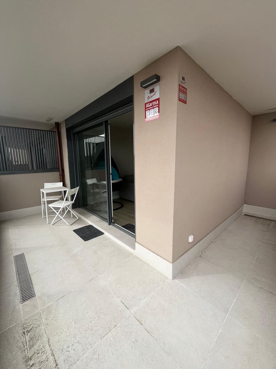 3 sovrum Lägenhet att hyra i Las Palmas de Gran Canaria med pool - 2 200 € (Ref: 9677619)