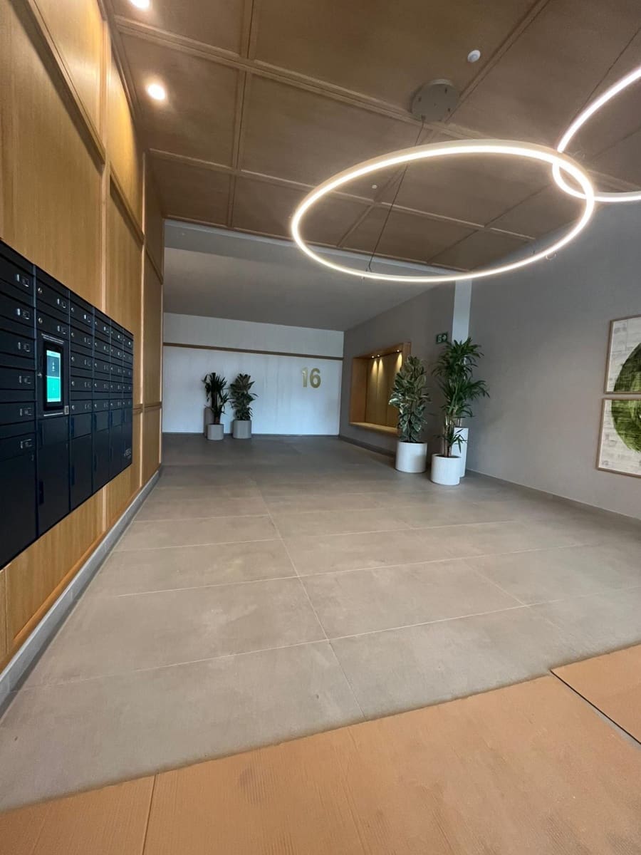 3 sovrum Lägenhet att hyra i Las Palmas de Gran Canaria med pool - 2 200 € (Ref: 9677619)