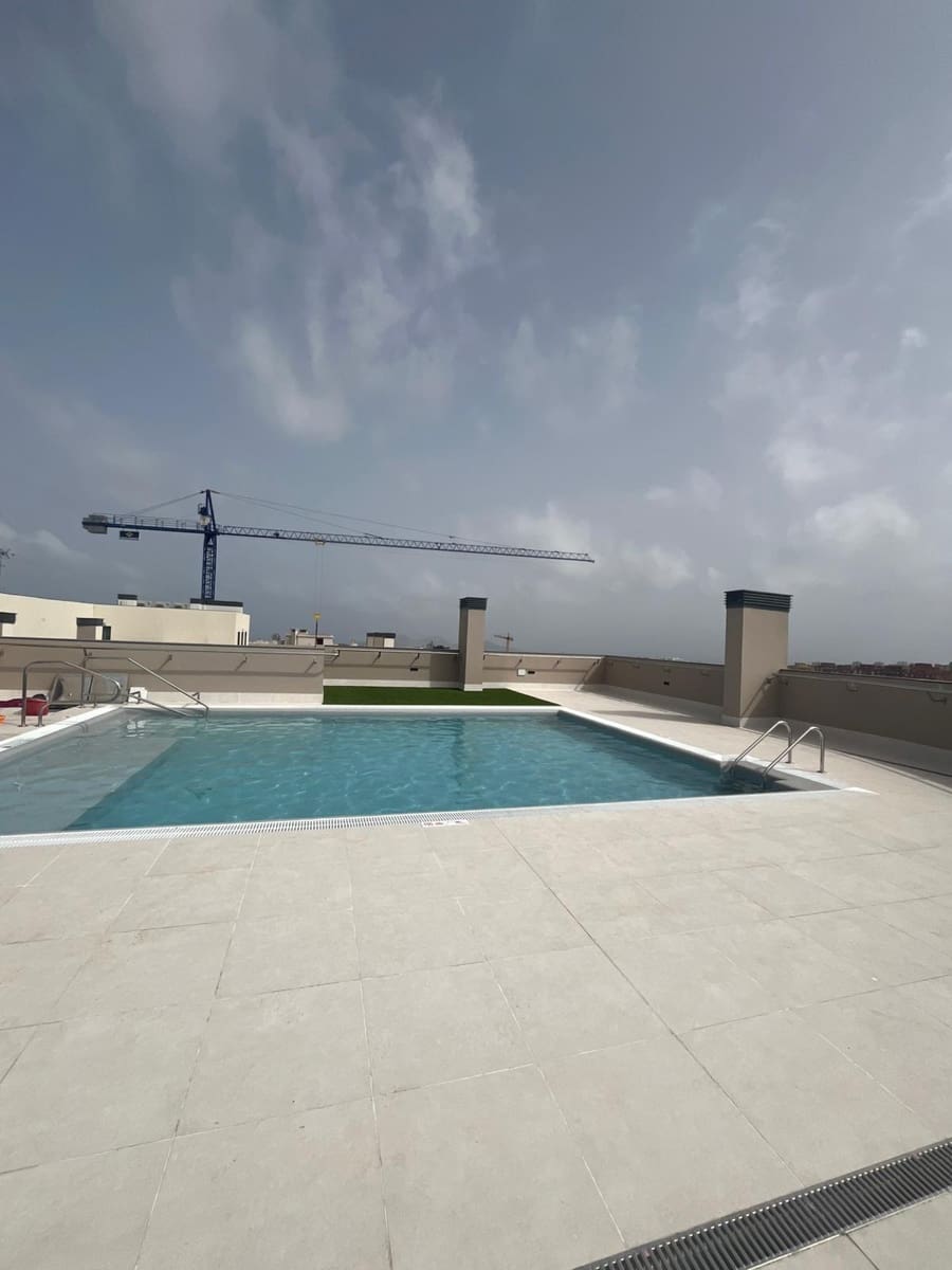 3 sovrum Lägenhet att hyra i Las Palmas de Gran Canaria med pool - 2 200 € (Ref: 9677619)