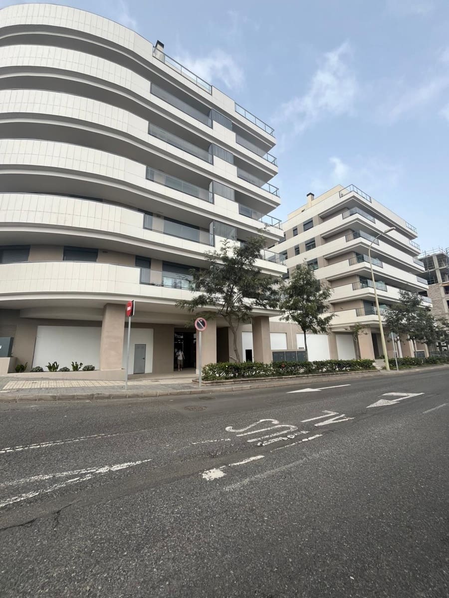 3 sovrum Lägenhet att hyra i Las Palmas de Gran Canaria med pool - 2 200 € (Ref: 9677619)