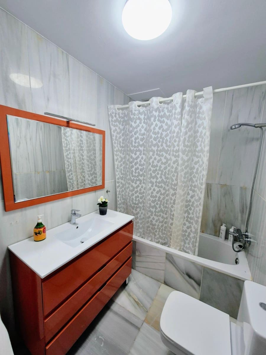 Chalet de 6 habitaciones en Aguadulce (Almeria) en venta con garaje - 590.000 € (Ref: 9677620)