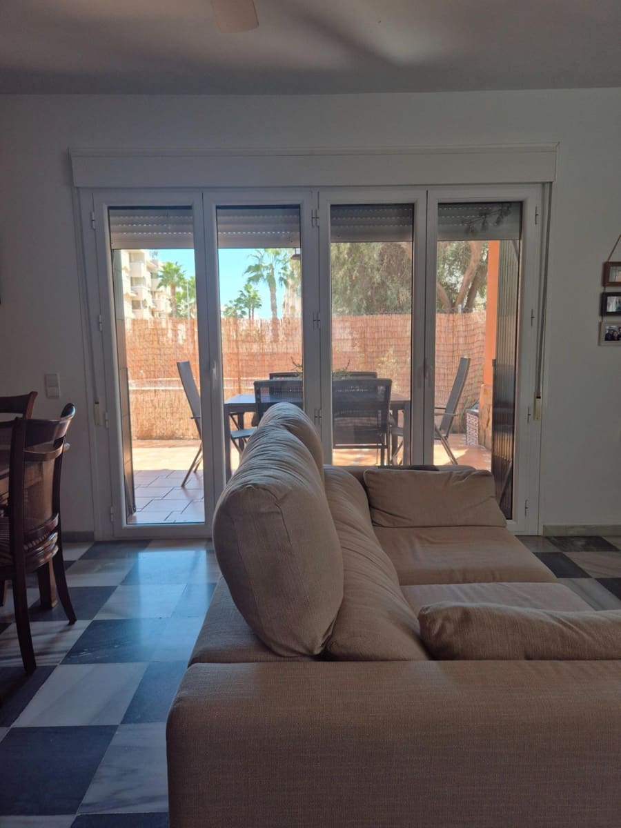 Chalet de 6 habitaciones en Aguadulce (Almeria) en venta con garaje - 590.000 € (Ref: 9677620)