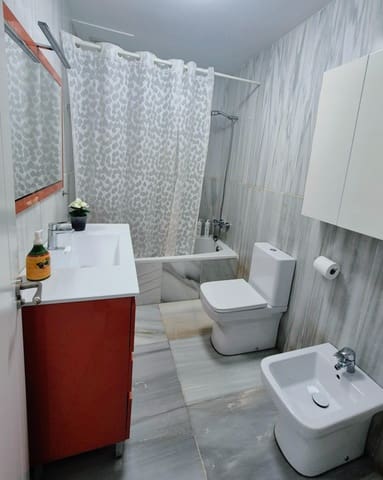 Chalet de 6 habitaciones en Aguadulce (Almeria), Roquetas de Mar en venta con garaje - 590.000 € (Ref: 9677620)