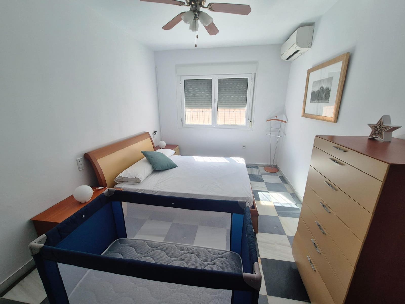 Chalet de 6 habitaciones en Aguadulce (Almeria) en venta con garaje - 590.000 € (Ref: 9677620)