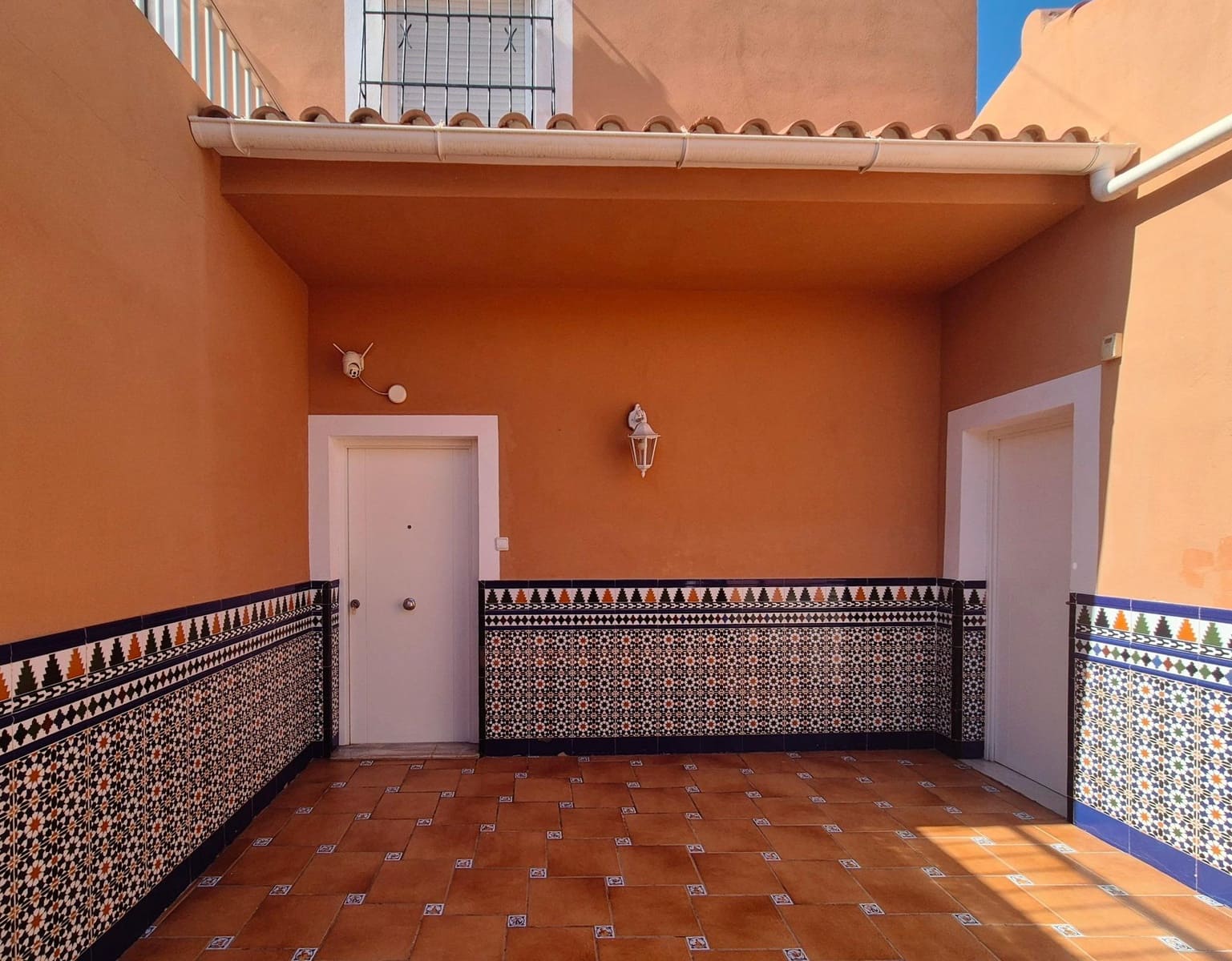 Chalet de 6 habitaciones en Aguadulce (Almeria) en venta con garaje - 590.000 € (Ref: 9677620)