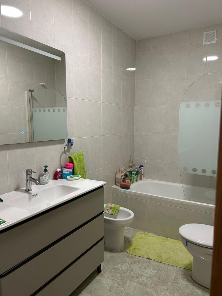 Chalet de 4 habitaciones en Horche en venta con piscina garaje - 480.000 € (Ref: 9679987)