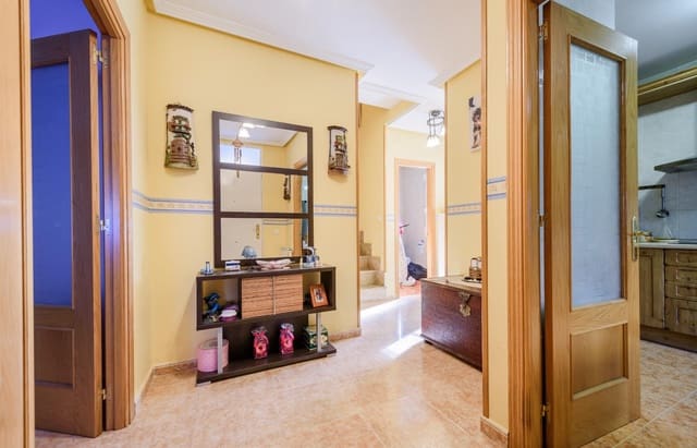 4 soveværelse Villa til salg i Horche med swimmingpool garage - € 480.000 (Ref: 9679987)