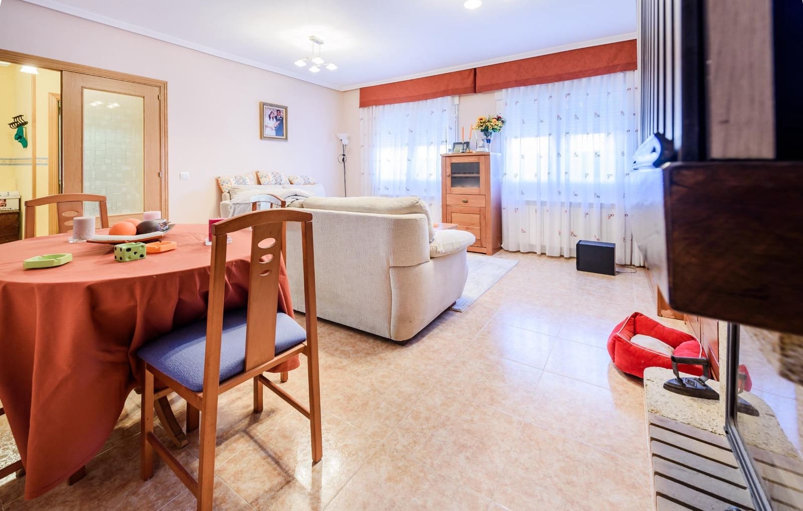 Chalet de 4 habitaciones en Horche en venta con piscina garaje - 480.000 € (Ref: 9679987)