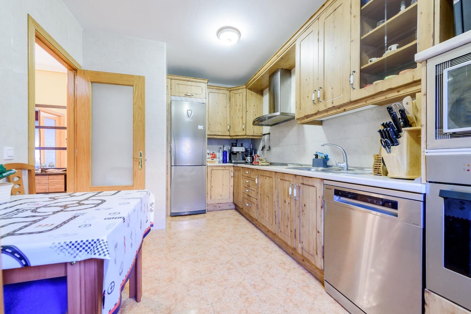 Chalet de 4 habitaciones en Horche en venta con piscina garaje - 480.000 € (Ref: 9679987)