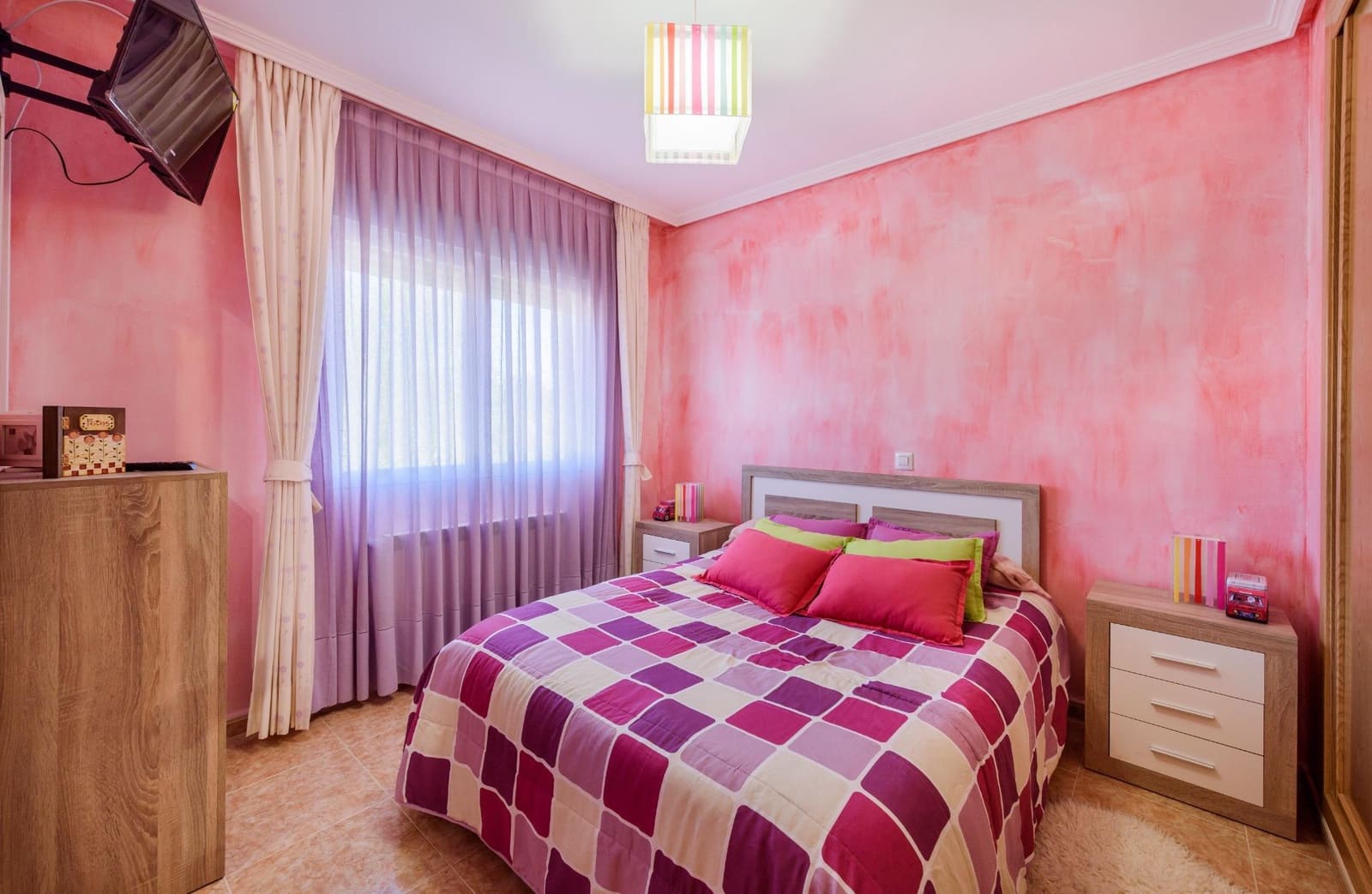 Chalet de 4 habitaciones en Horche en venta con piscina garaje - 480.000 € (Ref: 9679987)