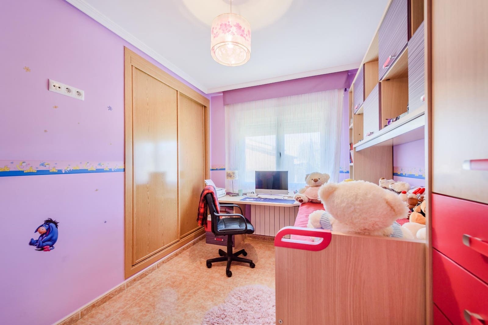 Chalet de 4 habitaciones en Horche en venta con piscina garaje - 480.000 € (Ref: 9679987)