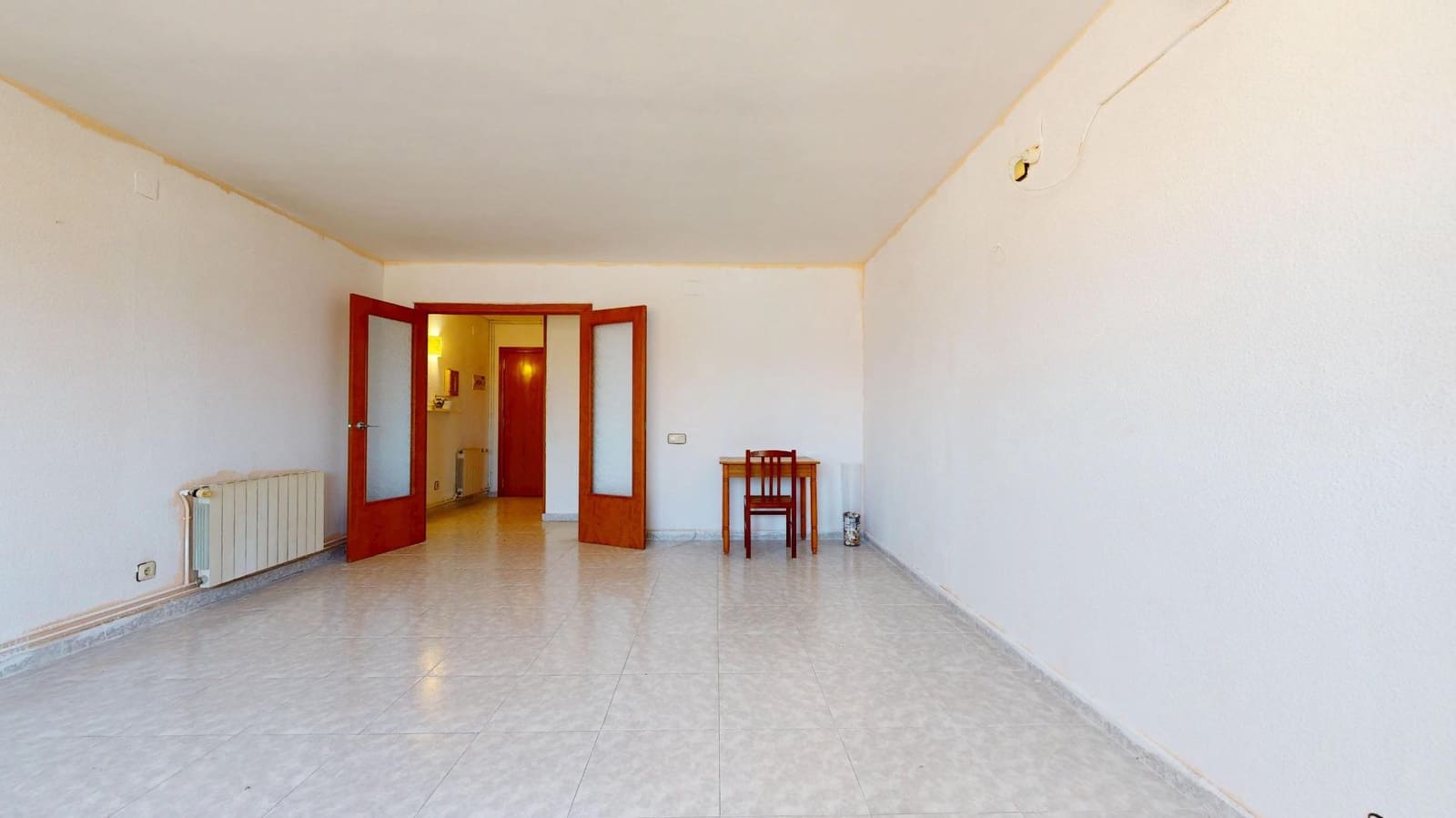 4 bedroom Flat for sale in Vila-seca with garage - € 215,000 (Ref: 9686755)