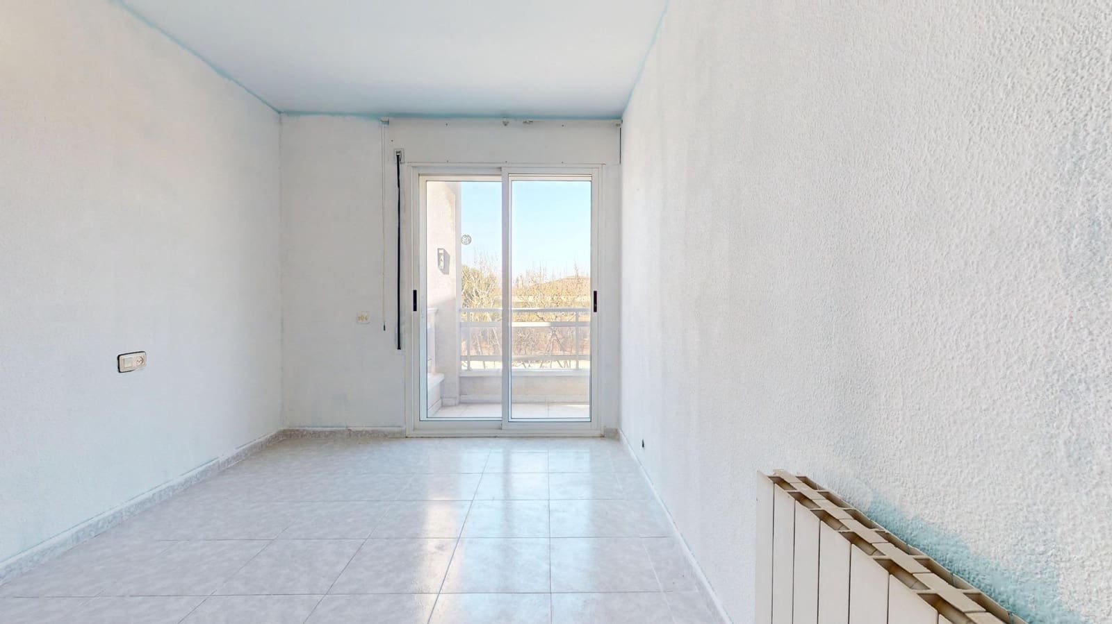4 bedroom Flat for sale in Vila-seca with garage - € 215,000 (Ref: 9686755)