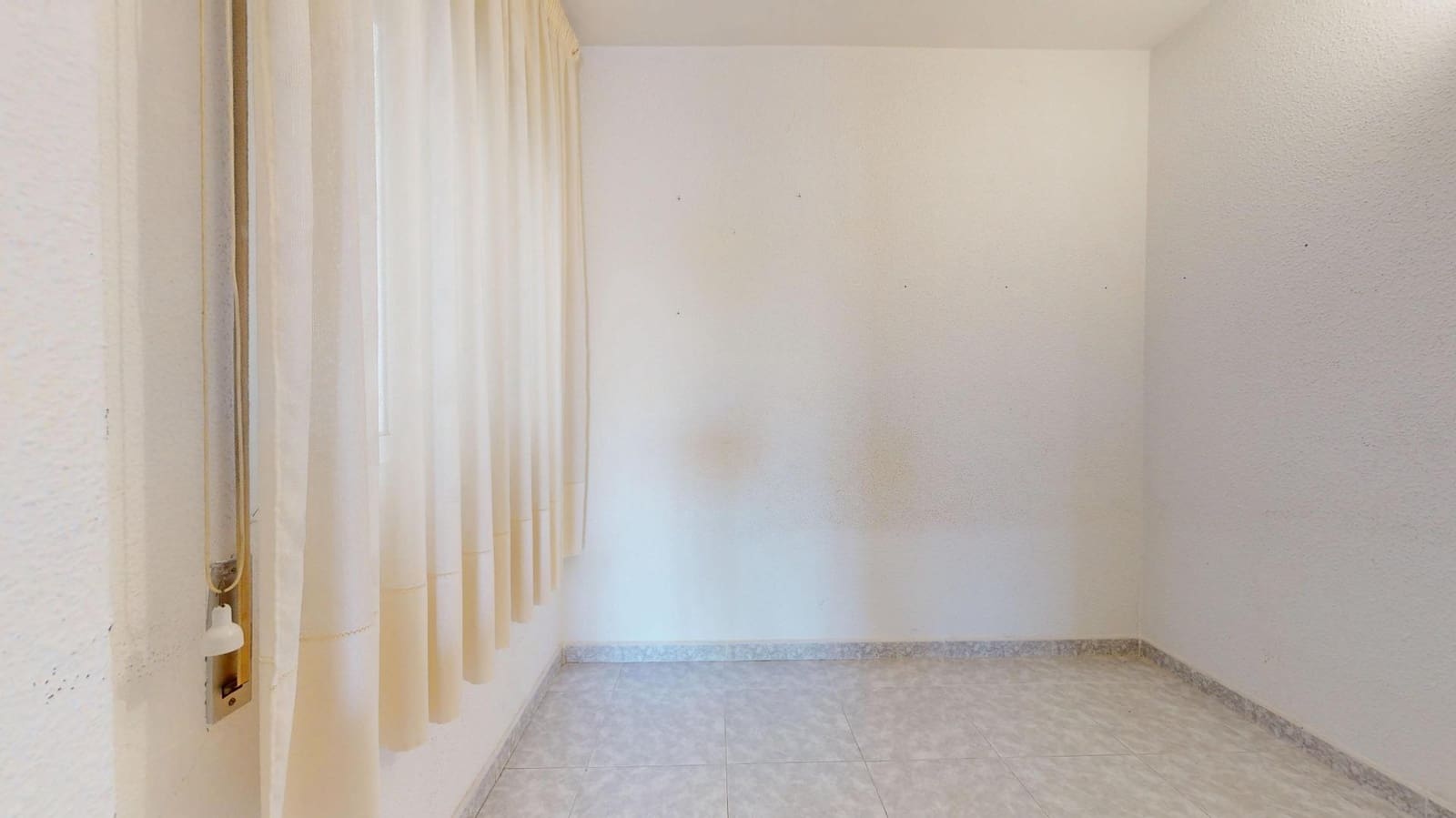 4 bedroom Flat for sale in Vila-seca with garage - € 215,000 (Ref: 9686755)