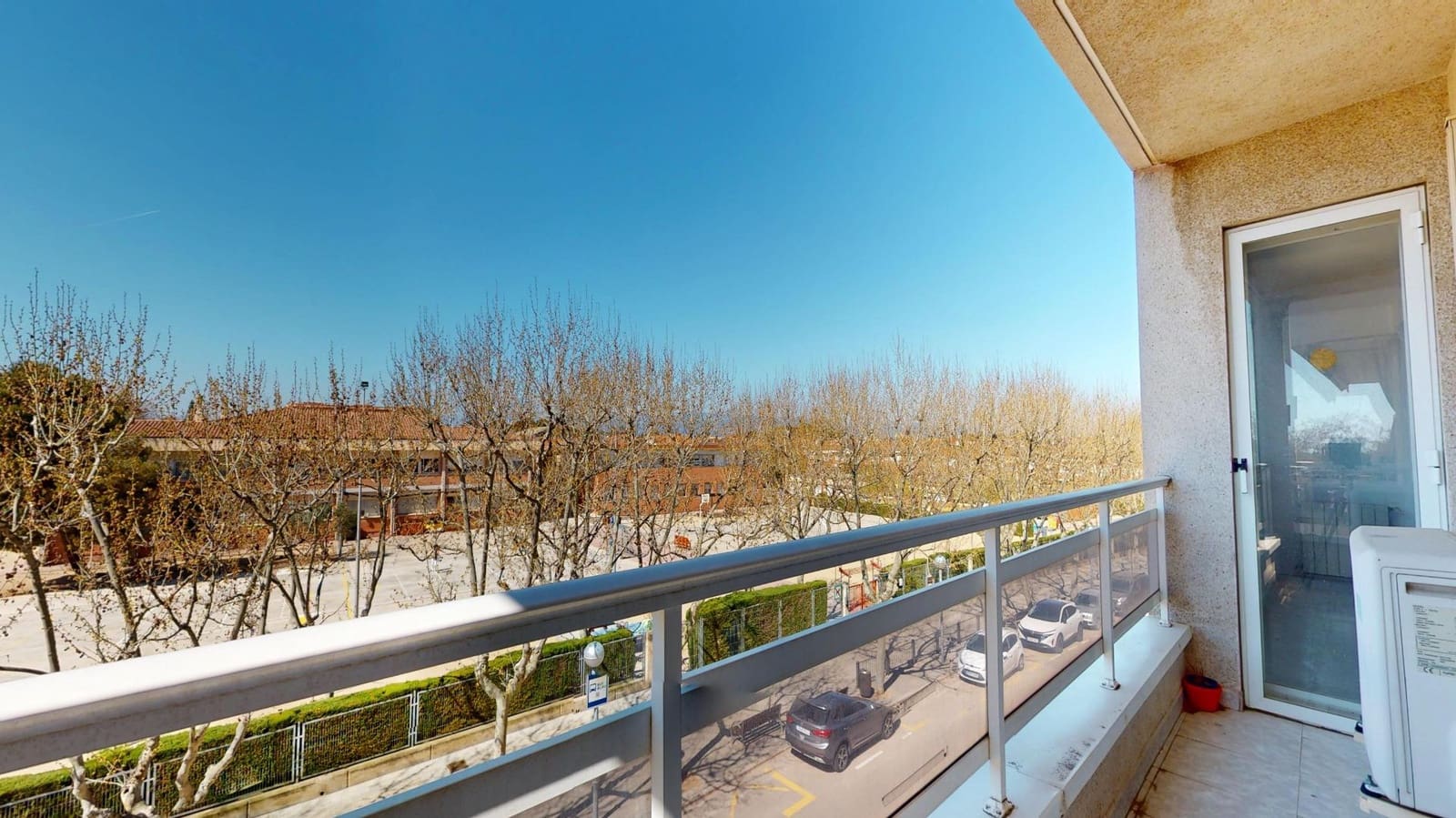 4 bedroom Flat for sale in Vila-seca with garage - € 215,000 (Ref: 9686755)