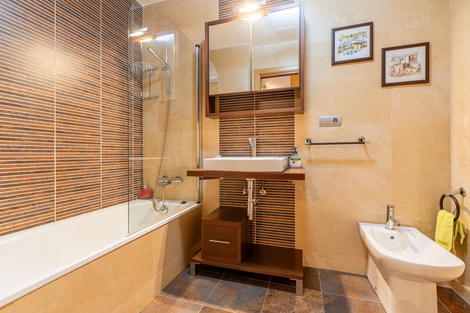 2 soverom Leilighet til salgs i Sada med garasje - € 350 000 (Ref: 9686756)