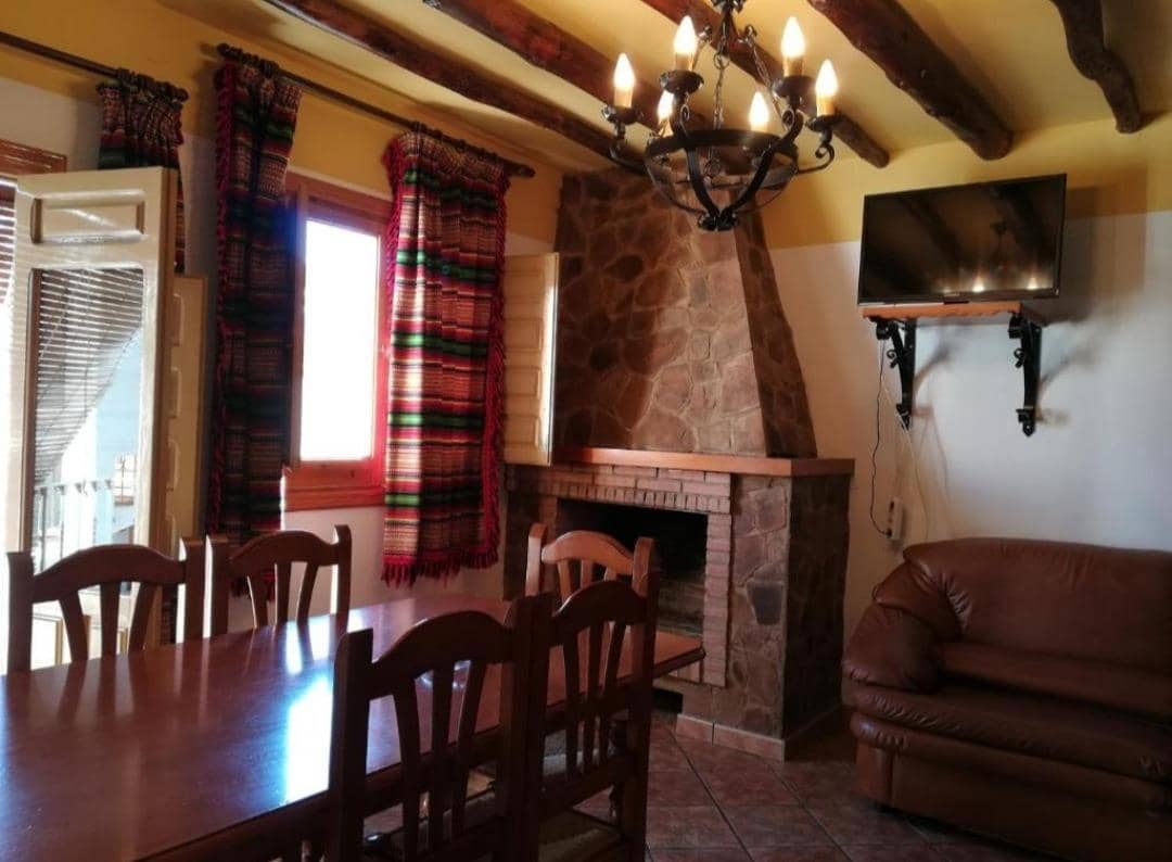 12 quarto Hotel para venda em Yegen - 450 000 € (Ref: 9690969)