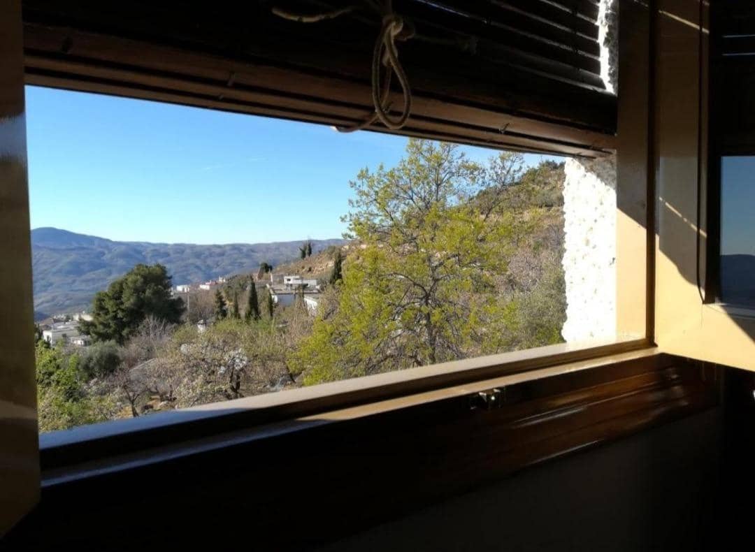 12 quarto Hotel para venda em Yegen - 450 000 € (Ref: 9690969)