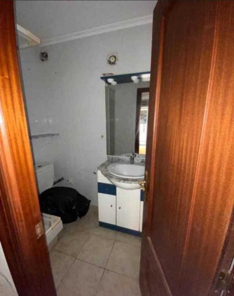 2 bedroom Flat for sale in Santander - € 115,000 (Ref: 9696289)