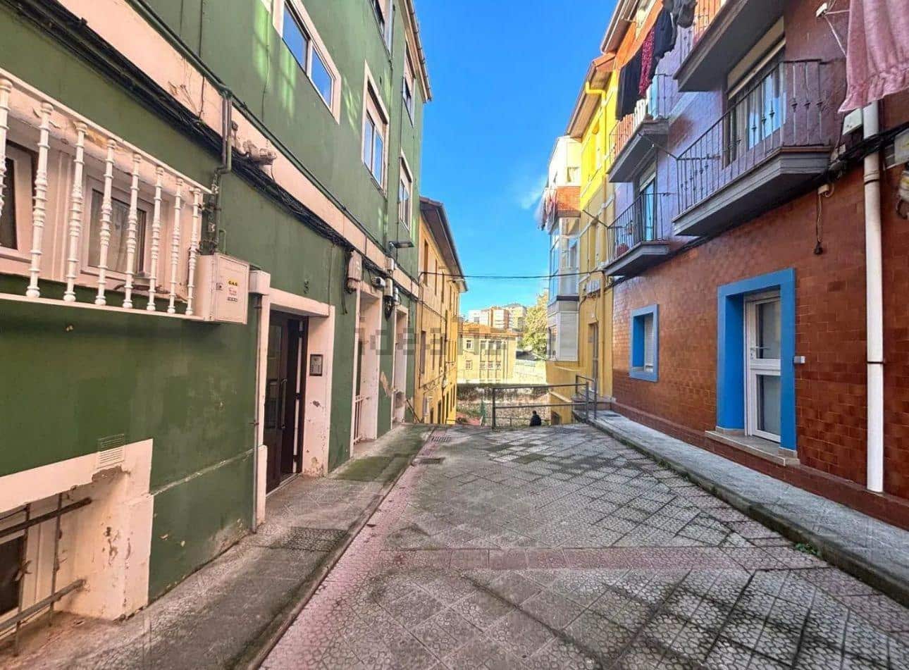 2 sovrum Lägenhet till salu i Santander - 100 000 € (Ref: 9696289)