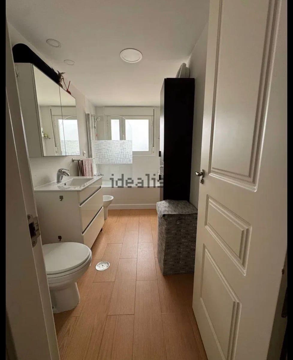 3 bedroom Flat for sale in Jaen city with garage - € 240,000 (Ref: 9696290)