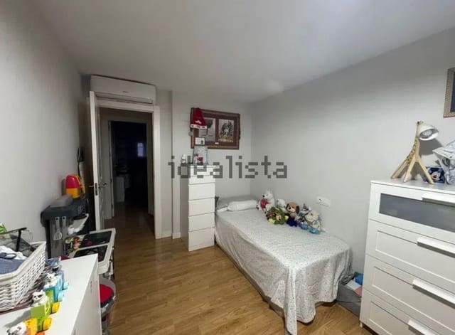 3 sypialnia Mieszkanie na sprzedaż w Miasto Jaén z garażem - 240 000 € (Ref: 9696290)