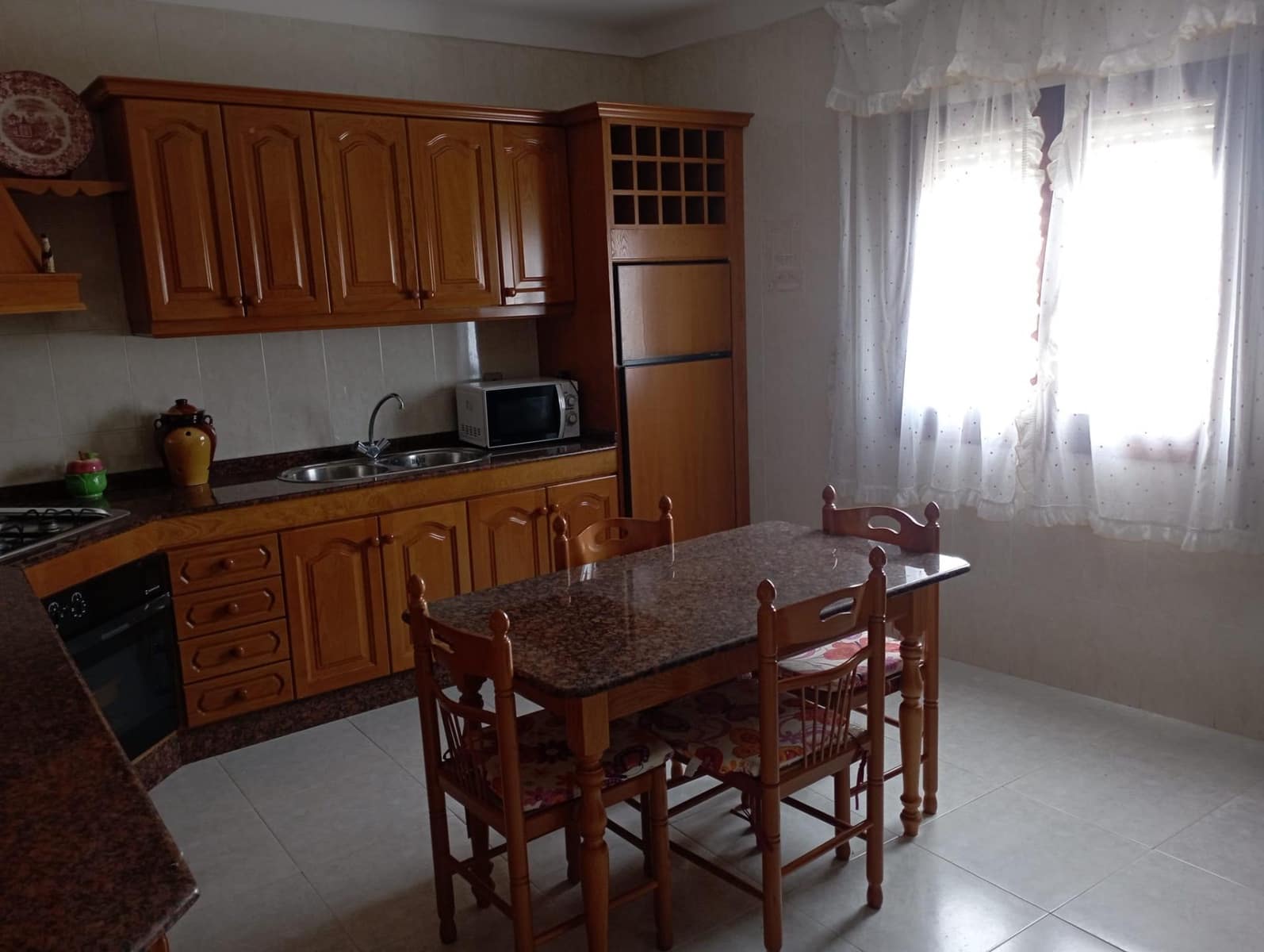 5 bedroom Villa for sale in Cuevas del Almanzora with garage - € 190,000 (Ref: 9696291)